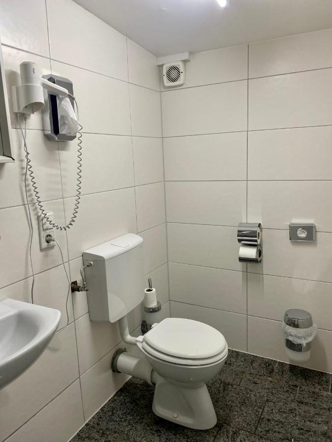 Hotel Moji Koeln Sieversstrasse Zewnętrze zdjęcie