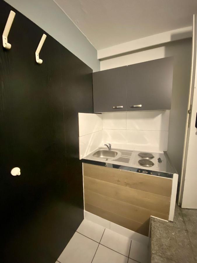 Hotel Moji Koeln Sieversstrasse Zewnętrze zdjęcie